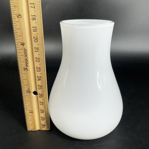 White Art Glass Bud Vase Round Bottom Bottle Shape Plain Simple Glass Vase Decor - Picture 2 of 9